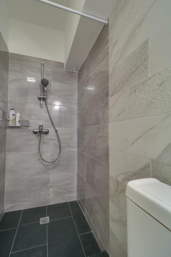 Stylish, Comfy Suite In The Heart Of Athen Eksteriør billede