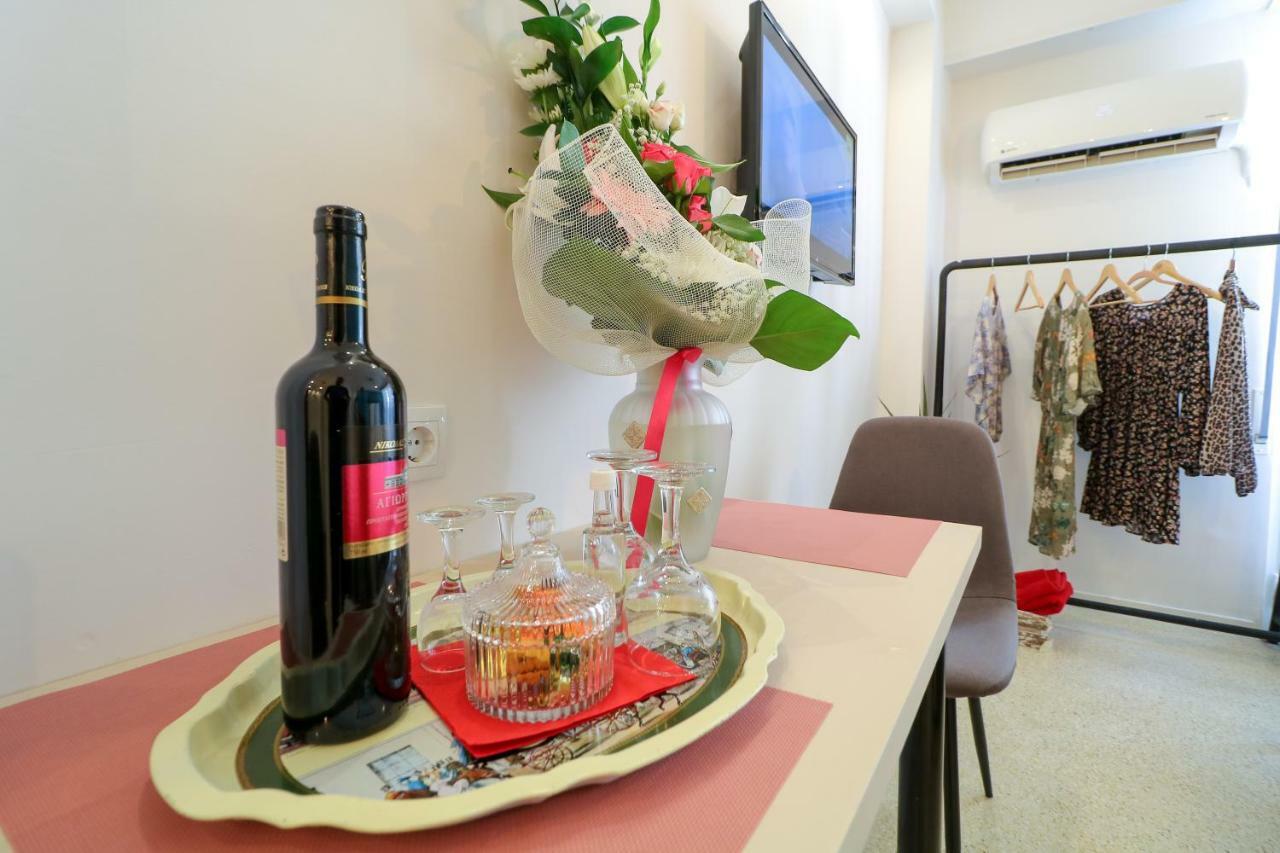 Stylish, Comfy Suite In The Heart Of Athen Eksteriør billede