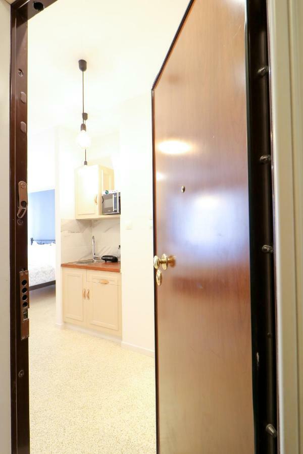 Stylish, Comfy Suite In The Heart Of Athen Eksteriør billede